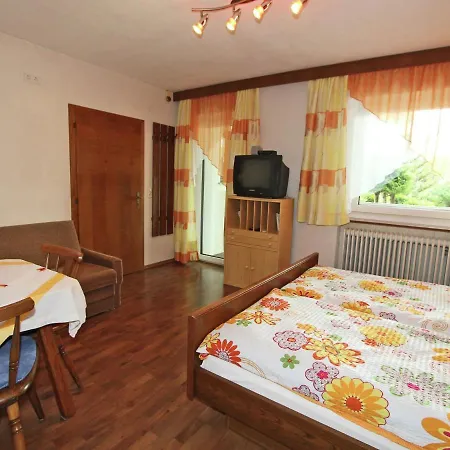 דירה In With Balcony
